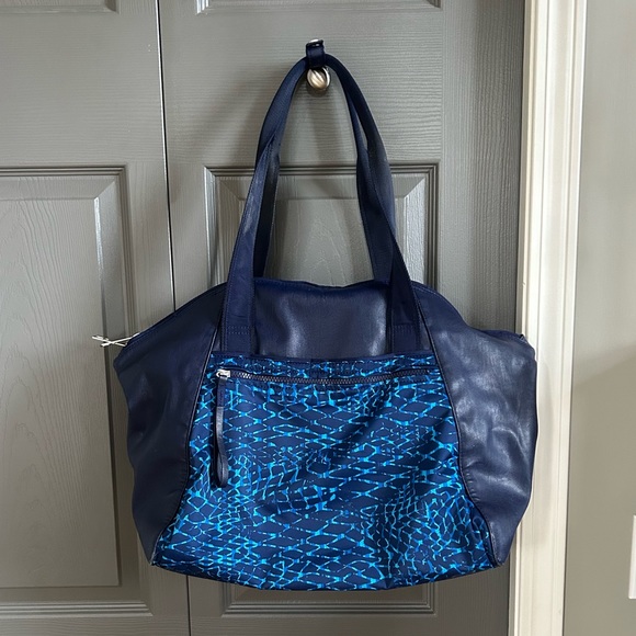 Lululemon Bag - Picture 3 of 10